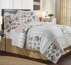 Annie Portabella Floral Patch Quilt Set